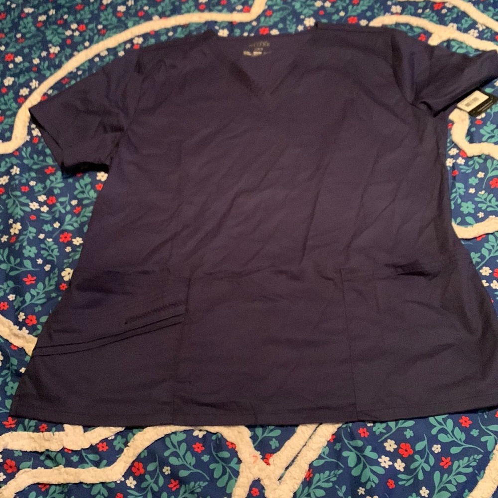 Cherokee Luxe scrub top